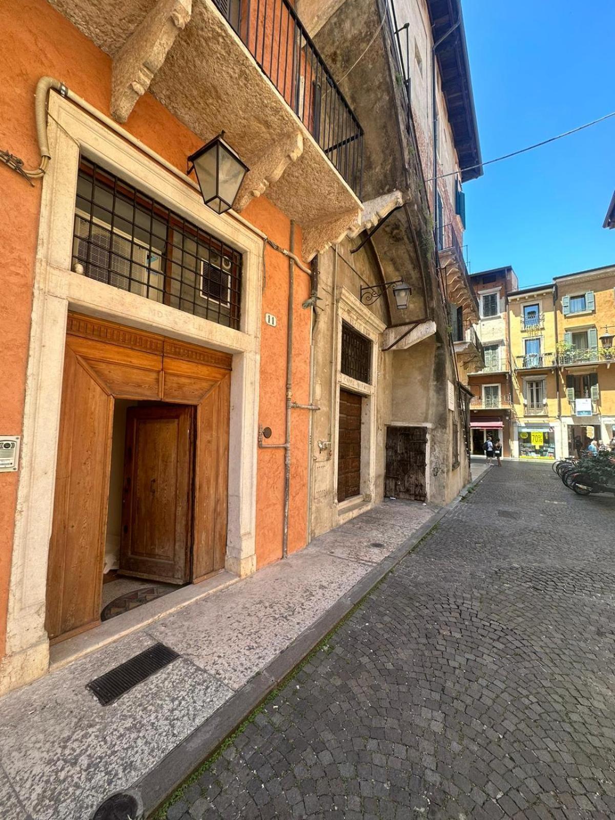 Апартаменты Dreaming Mazzanti 11 Верона Экстерьер фото